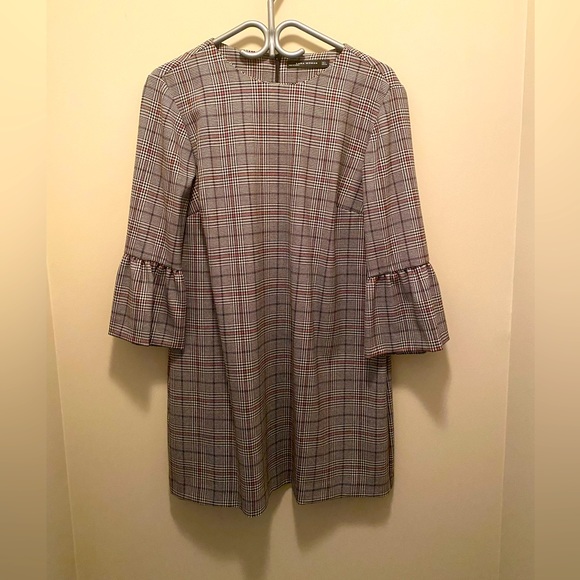 NWOT. Plaid shift dress with bell sleeves. - Picture 1 of 5
